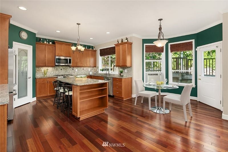 Furnished Finder property 366002_1 photo 3