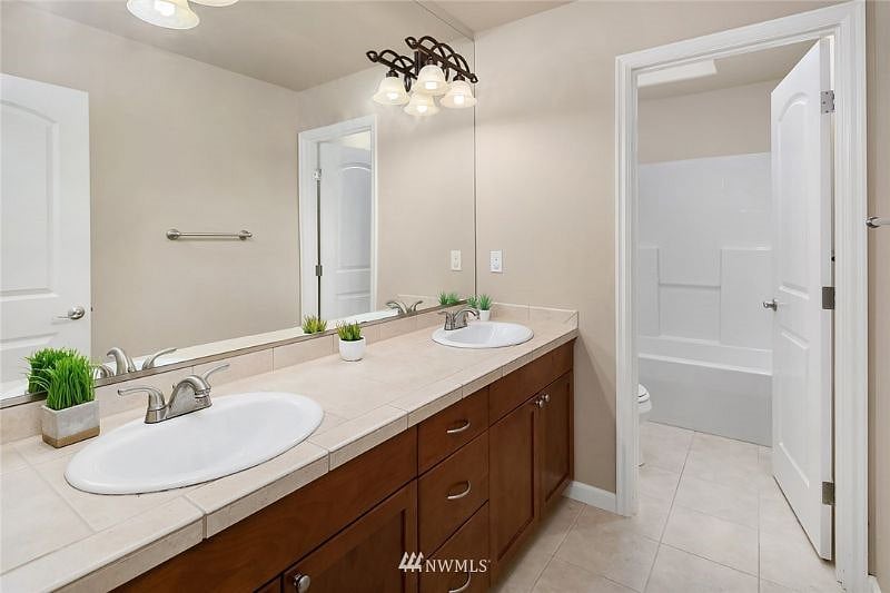 Furnished Finder property 366002_1 photo 5