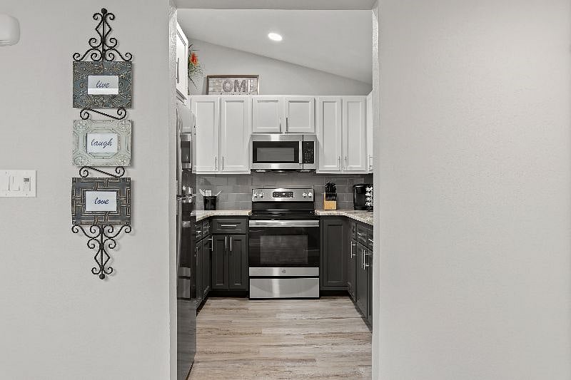 Furnished Finder property 366006_1 photo 7