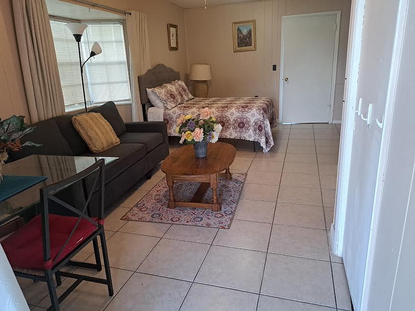Furnished Finder property 366123_1 photo 30