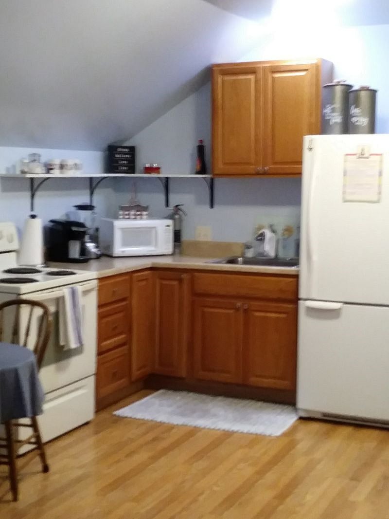 Furnished Finder property 366220_1 photo 3
