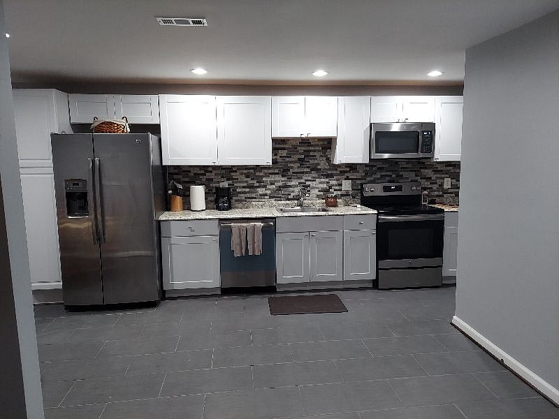 Furnished Finder property 366283_2 photo 3