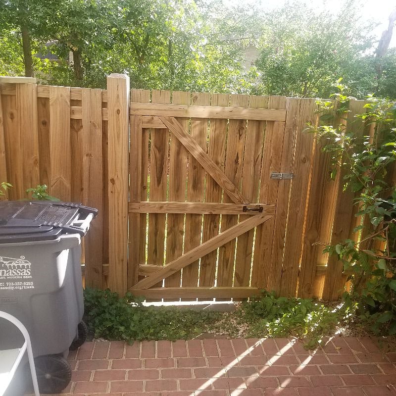 Entrance and exit is via the back fenced patio; its a quick 20 steps to the front of the house where your car is parked with a tag!