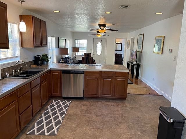 Furnished Finder property 366388_1 photo 6