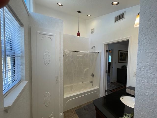 Furnished Finder property 366388_1 photo 13