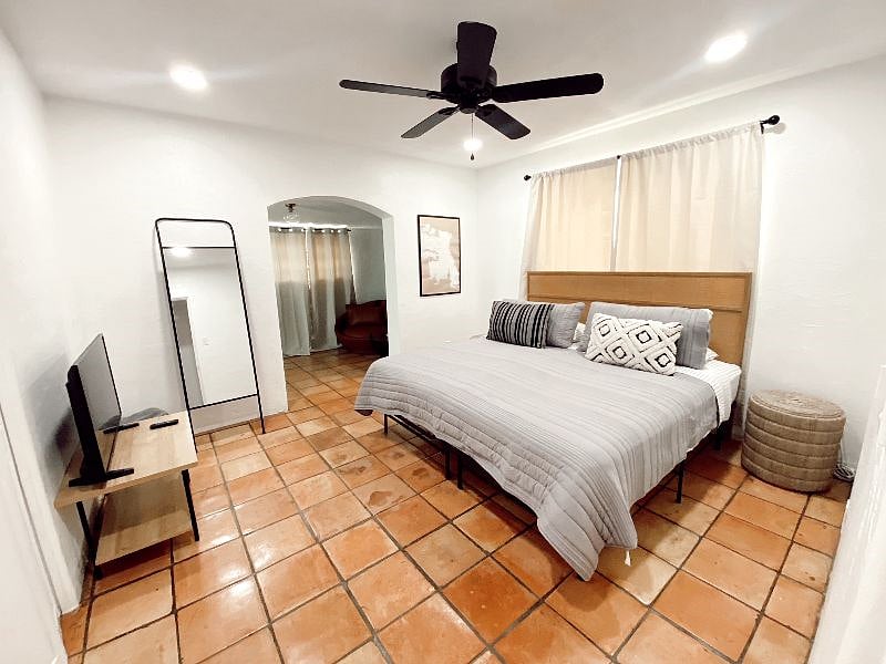 Furnished Finder property 366389_1 photo 16