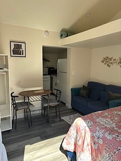 Furnished Finder property 366436_1 photo 3