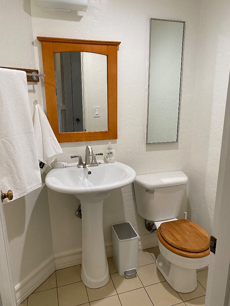 2nd Bathroom