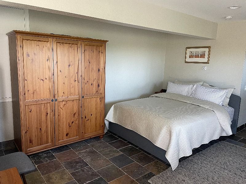 Furnished Finder property 366598_1 photo 2
