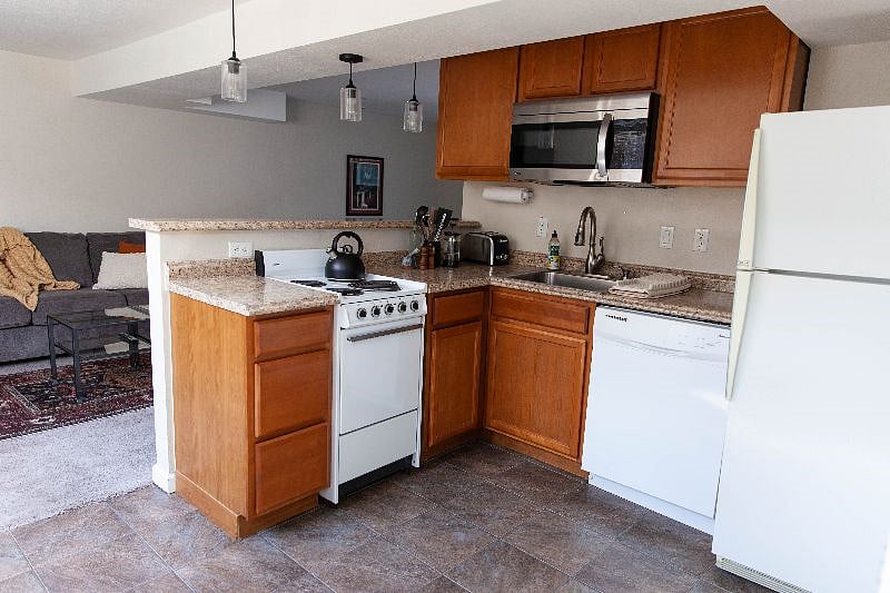 Furnished Finder property 366617_1 photo 6