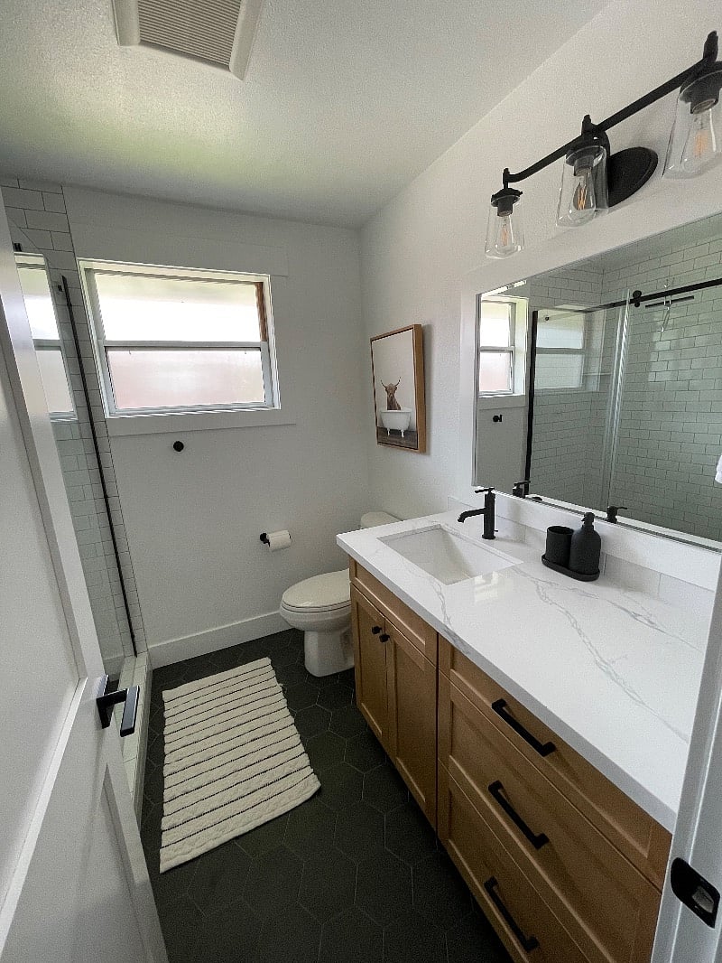Bathroom with heated floor