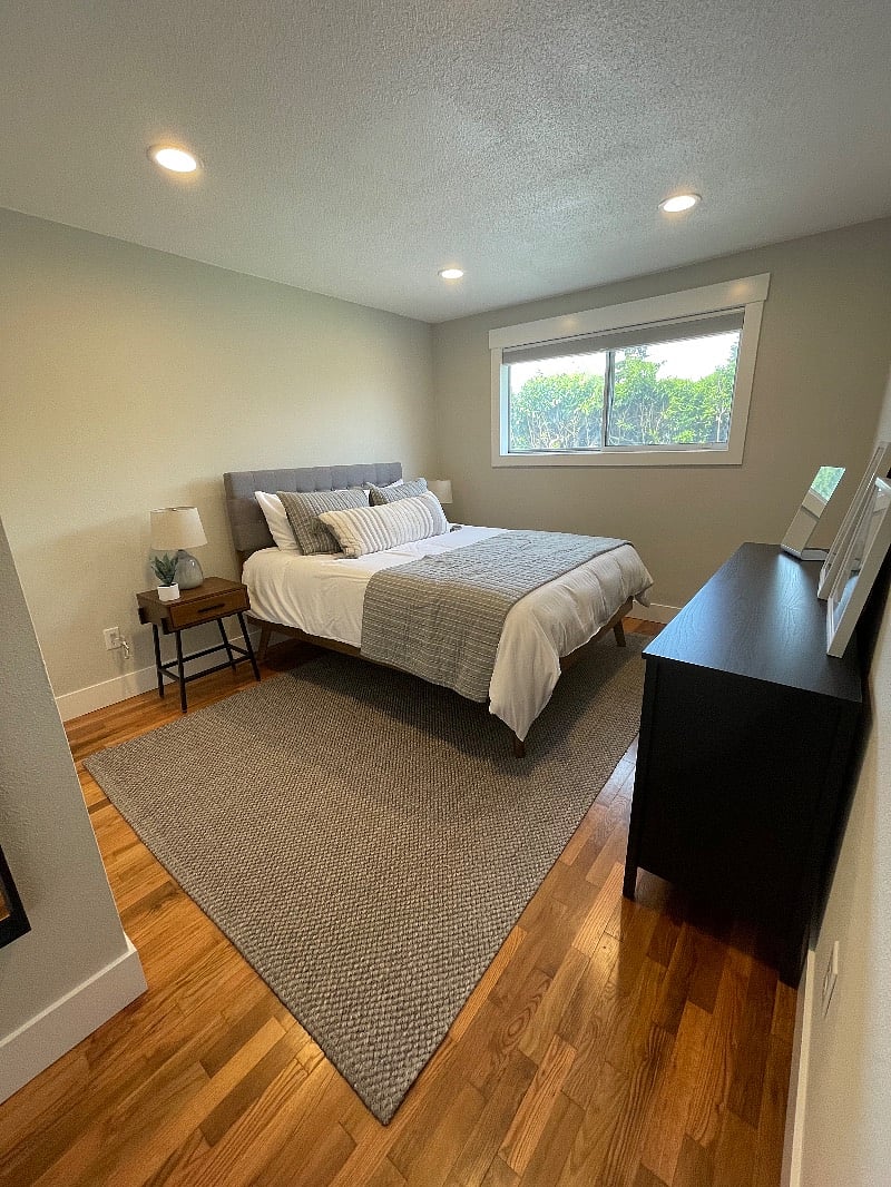 Bedroom 2 with queen bed