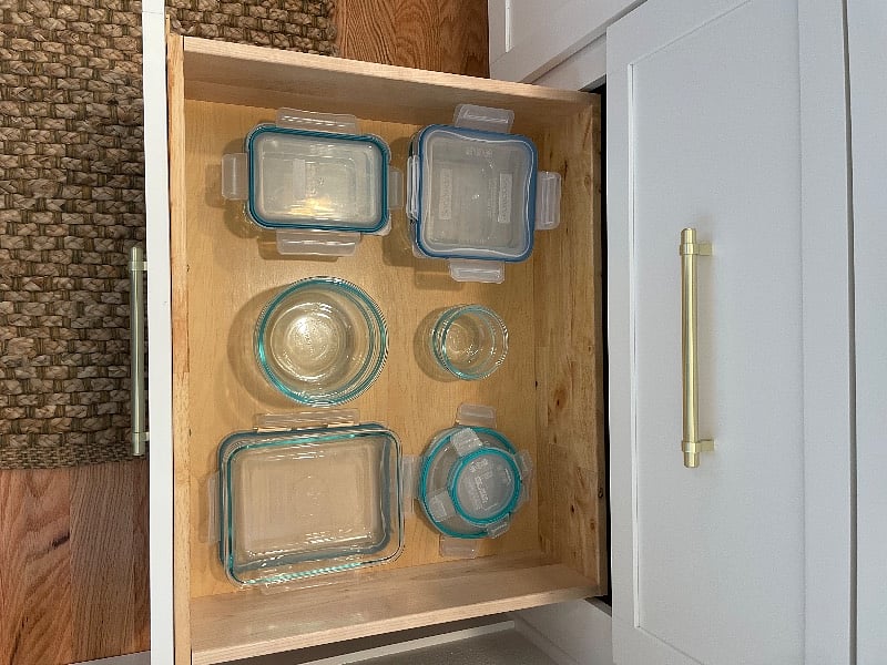 Full stocked kitchen