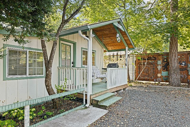 Furnished Finder property 366818_1 photo 2