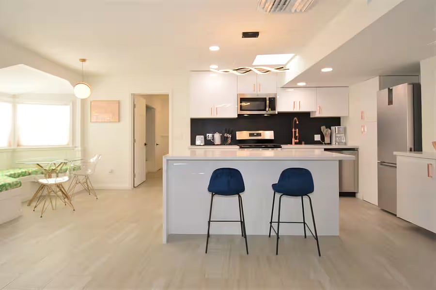 Furnished Finder property 366842_3 photo 6