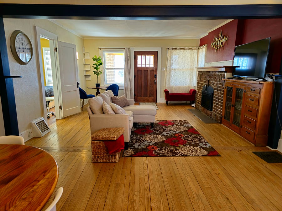 Furnished Finder property 366882_2 photo 5