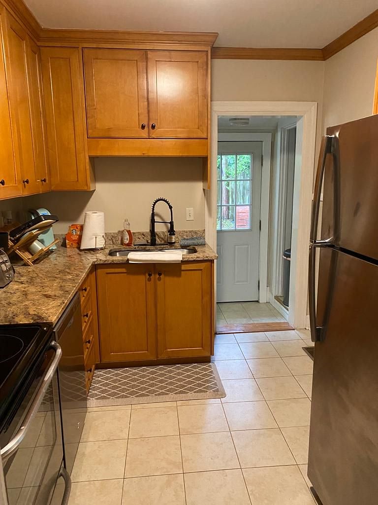 Furnished Finder property 366937_1 photo 11