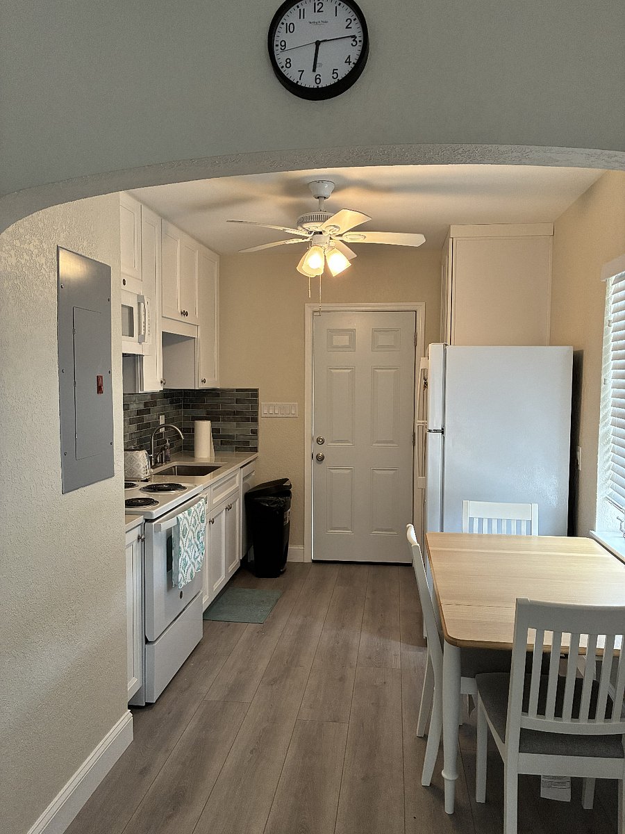 Furnished Finder property 366945_1 photo 10