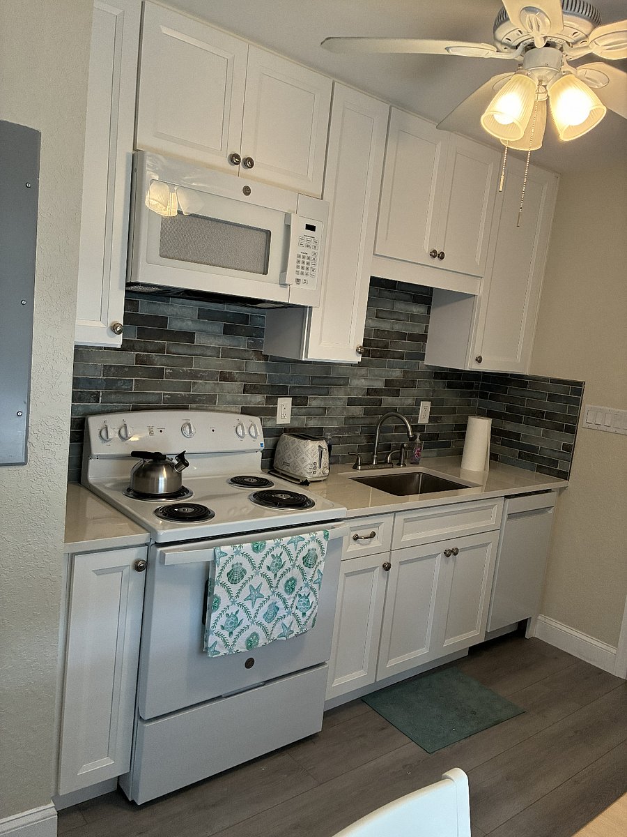 Furnished Finder property 366945_1 photo 12