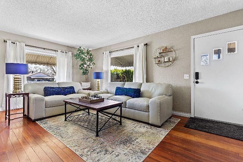 Furnished Finder property 367256_1 photo 2