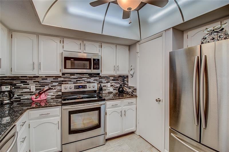 Furnished Finder property 367351_1 photo 14