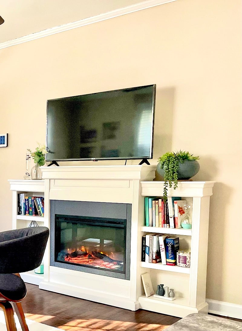 Living room with brand new electric fire place