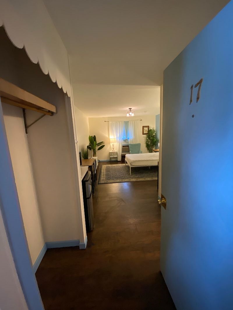 Furnished Finder property 367625_4 photo 3