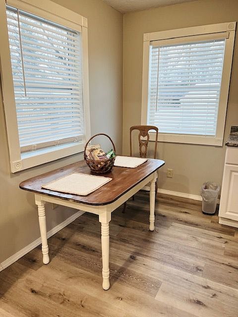 Casual Breakfast nook next to the coffee bar