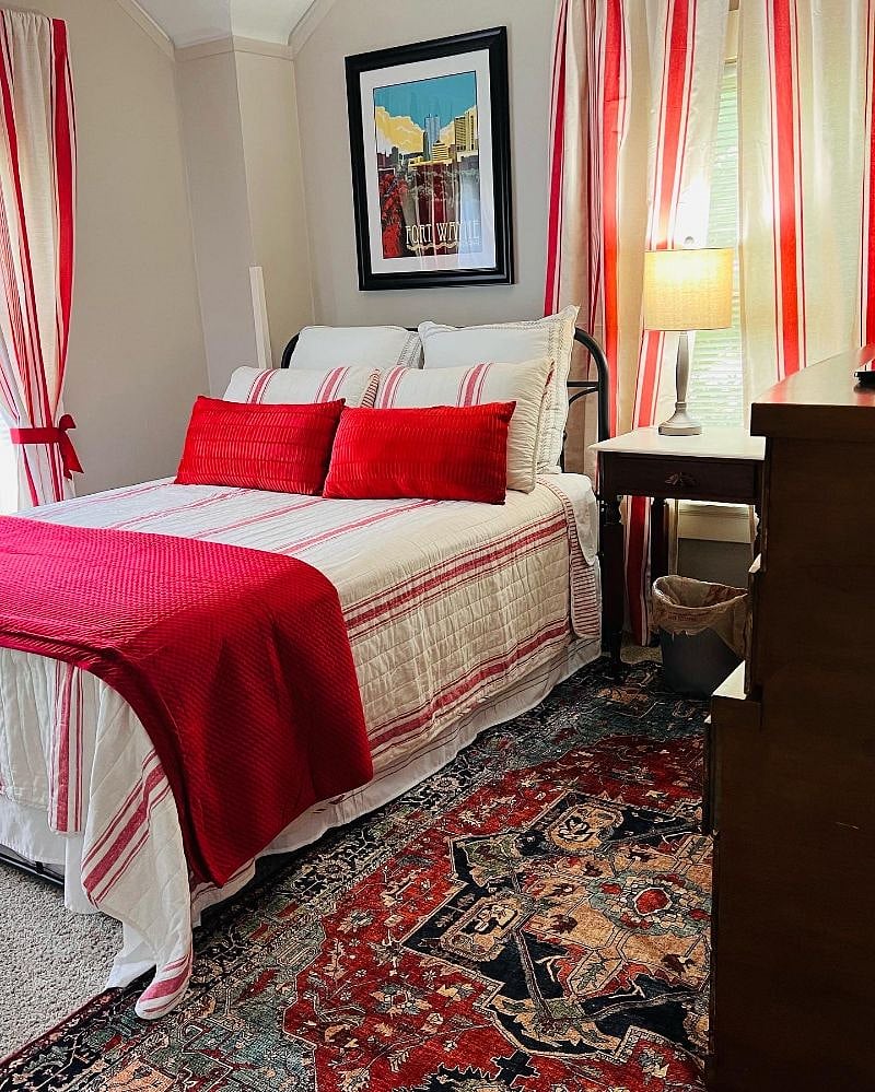 Bedroom 2: full size bed