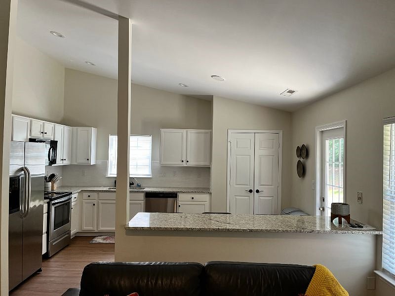 Furnished Finder property 367770_1 photo 17