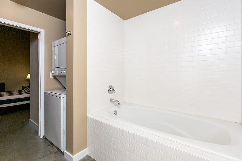 Furnished Finder property 367985_1 photo 16