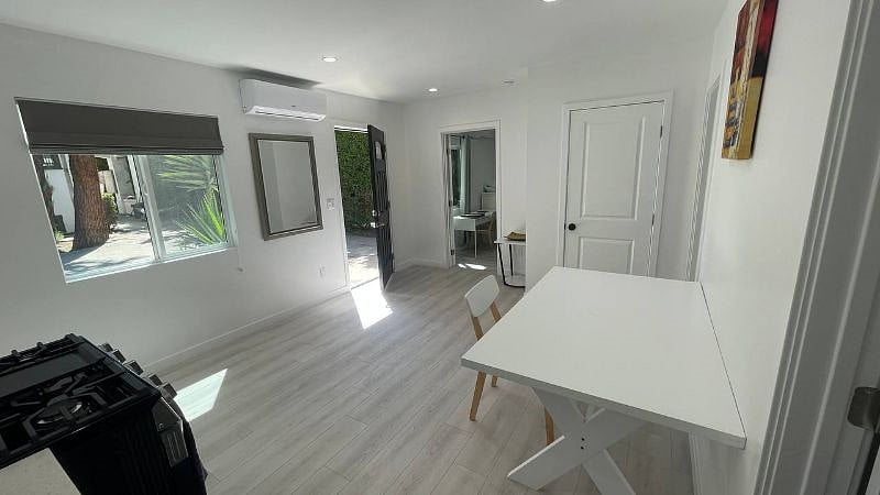 Furnished Finder property 368160_2 photo 10