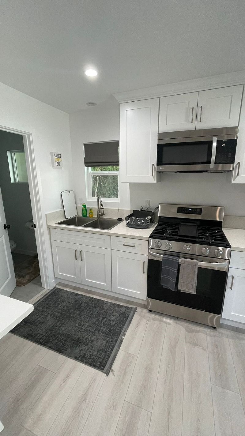 Furnished Finder property 368160_2 photo 26
