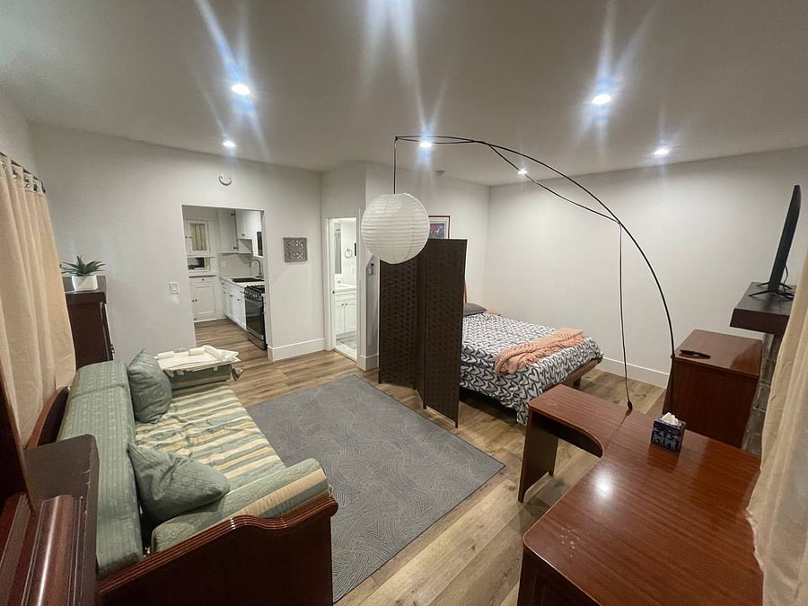 Furnished Finder property 368160_3 photo 28