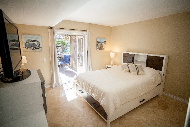 Queen Bedroom