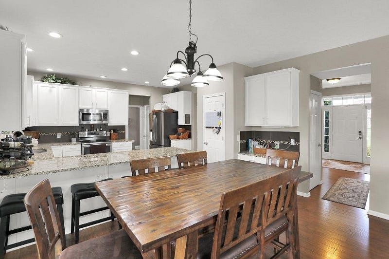 Furnished Finder property 368192_3 photo 15