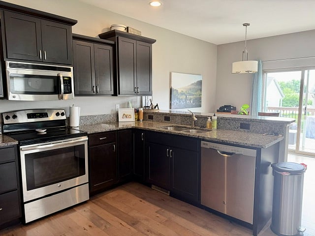 Fully furnished kitchen