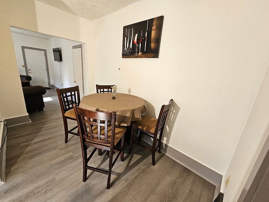 Furnished Finder property 368415_4 photo 8