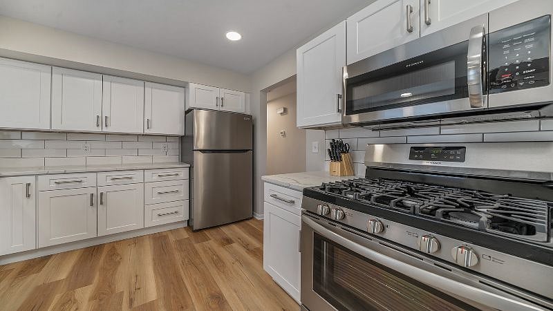 Furnished Finder property 368436_1 photo 12