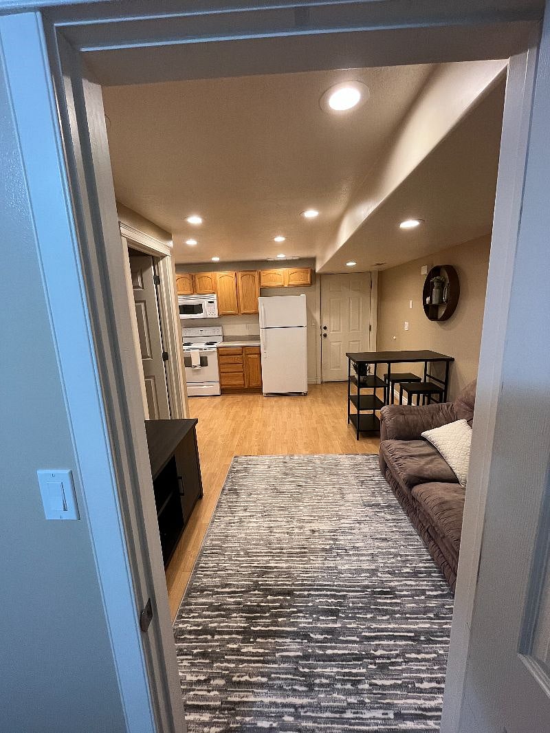 Furnished Finder property 368490_1 photo 9