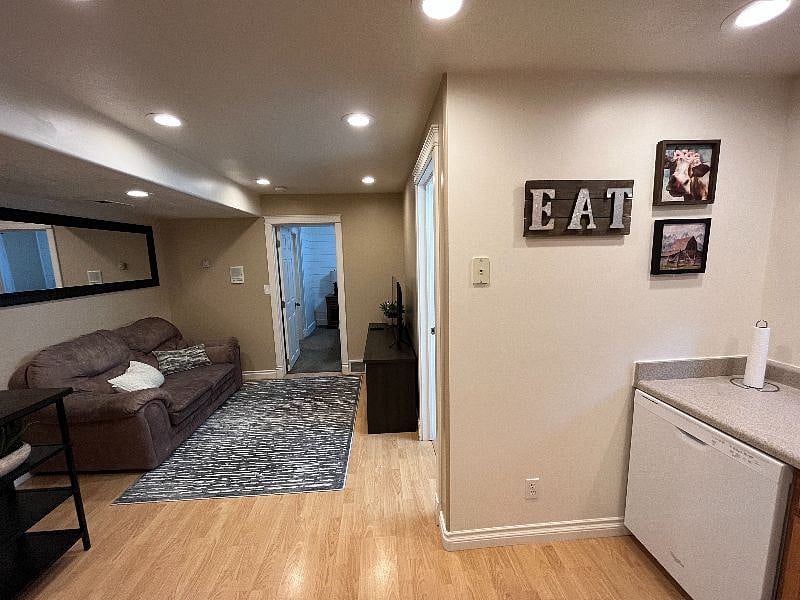 Furnished Finder property 368490_1 photo 16