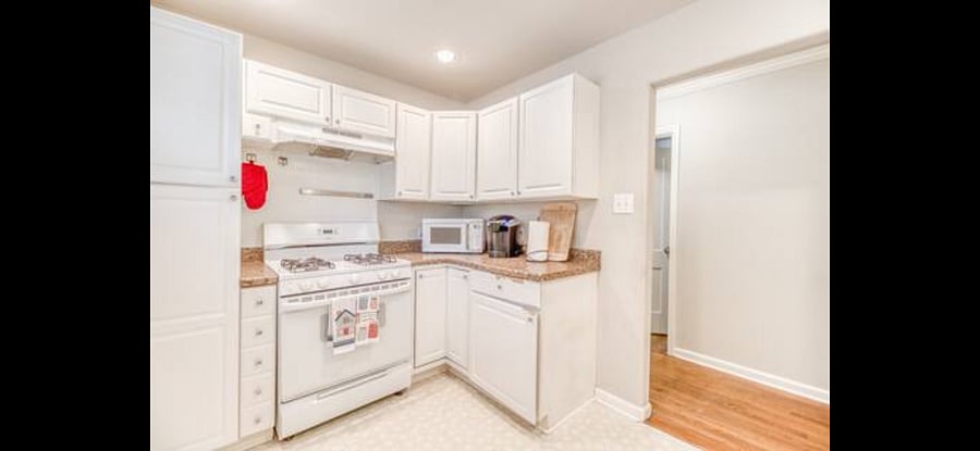 Downstairs unit kitchen