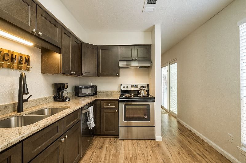 Furnished Finder property 368648_1 photo 8