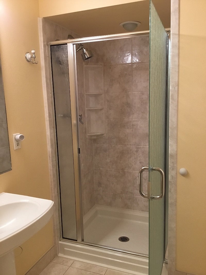 Hall bath shower