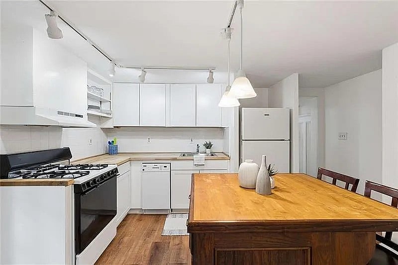 Furnished Finder property 368757_1 photo 5