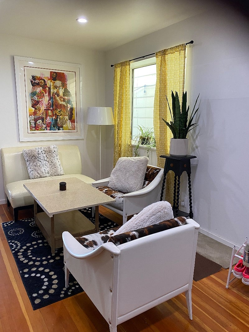 sitting area