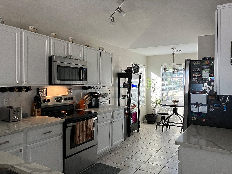 Kitchen with Breakfast Nook