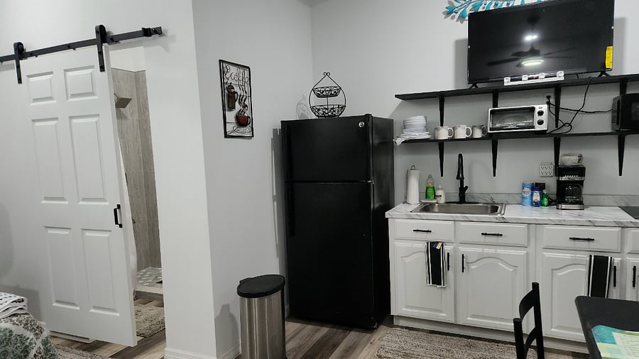 Furnished Finder property 368944_2 photo 8