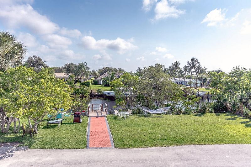 Large outdoor area shared with all tenants.