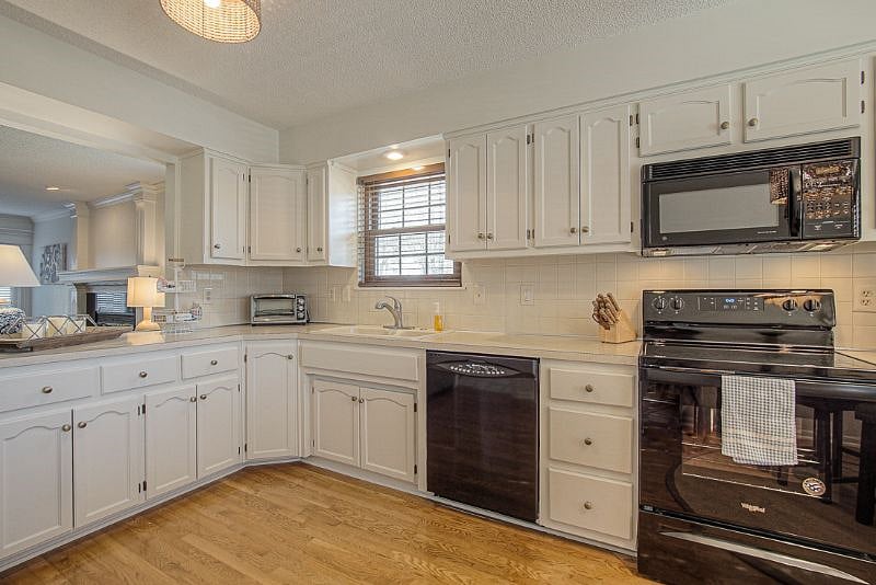 Furnished Finder property 368956_1 photo 3
